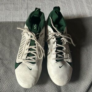 Men’s Nike vapor edge football cleats.